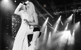 Ava Max is "Sweet but Psycho" in LNH